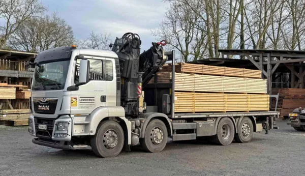 Camion de transport et livraison Lenoir Bois